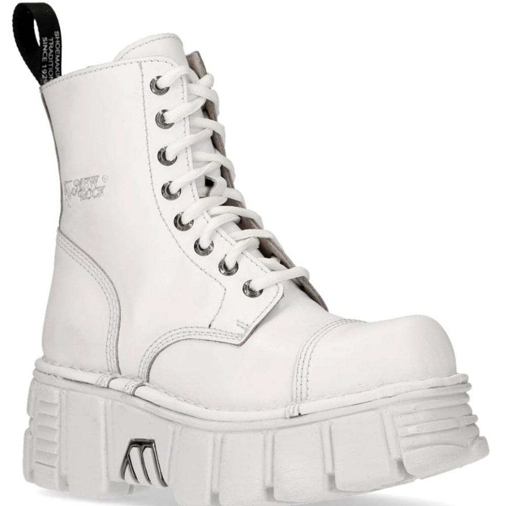 White Women's Lace-Up Platform Boots